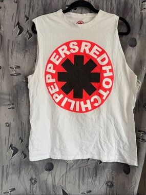 RED HOT CHILI PEPPERS UNLIMITED LOVE 2023 TOUR SHIRT SZ M